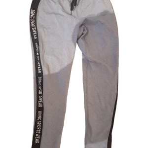 Bring sportswear träningsbyxor  - Träningsbyxor från Alexandra Bring storlek small.