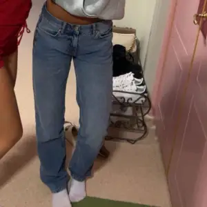 Lågmidjade jeans från Gina 