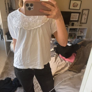 Zara topp - Super söt zara sommar topp! Pris kan diskuteras och tryck ej på köp nu💓💓