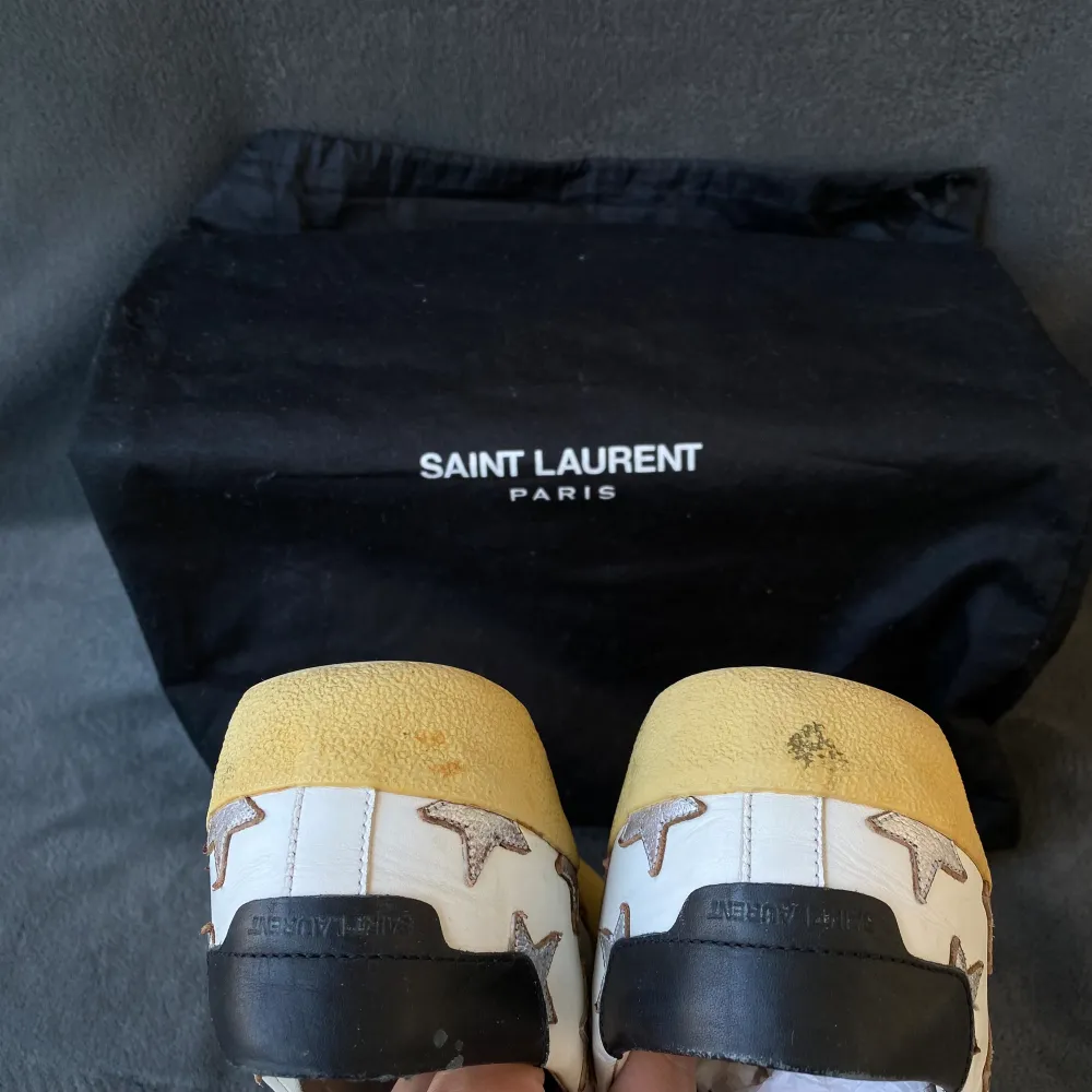 Saint Laurent skor i mycket fint skick🌟 | storlek: originalstorlek 40 men passar mer mot 41 | ingår: dustbag. Skor.