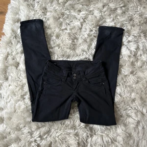 Pepe jeans - Super snygga pepe jeans som tyvärr inte passar🩷🩷
