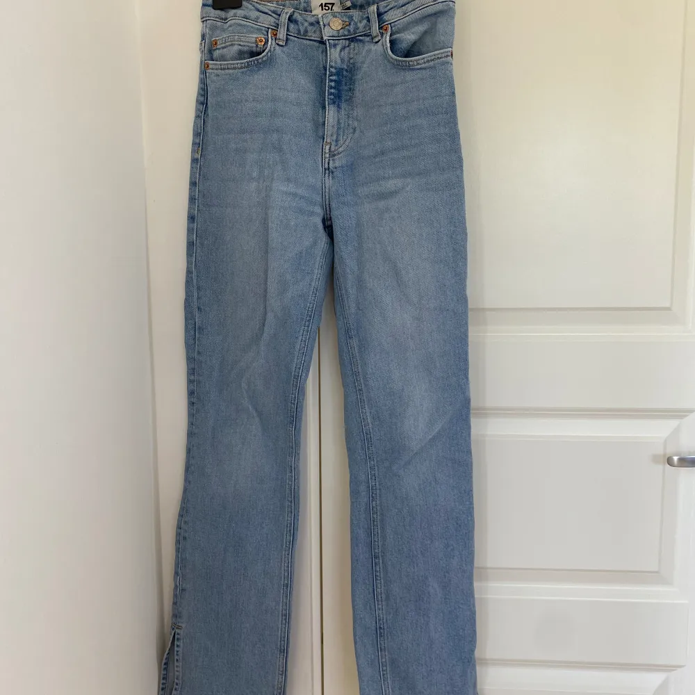 Jeans från Lager 157 i storlek S Använda men i bra skick, inga defekter. Jeans & Byxor.