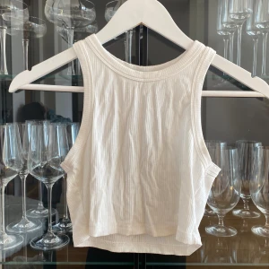 Vitt linne - vitt kortare linne