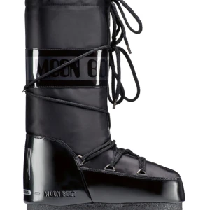 Moon Boot Glance Black - Knappt använda (bra skick)! Säljer för de ej kommer till användning. Inköpta / ordinarie pris 2 399 kr. 