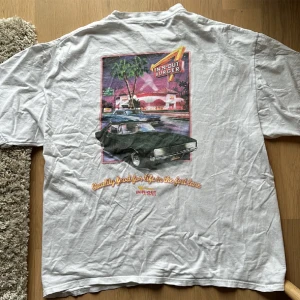 In-n-out vintage t-shirt  - Fint skick 