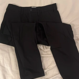 Svarta jeans - Helt nya