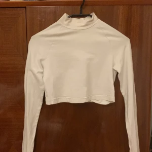 Vit topp - Inte använt så mycket, bra skick.