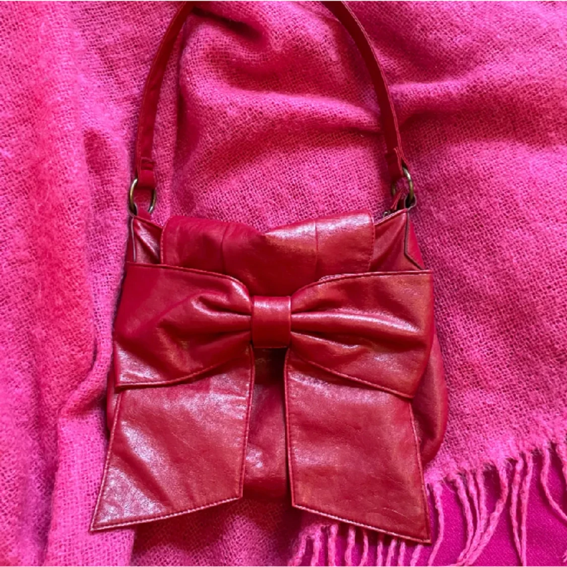 Väska med rosett - 90