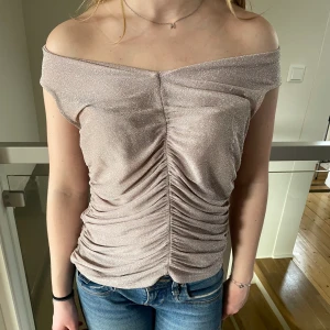 Fest topp - glittrig fest topp!