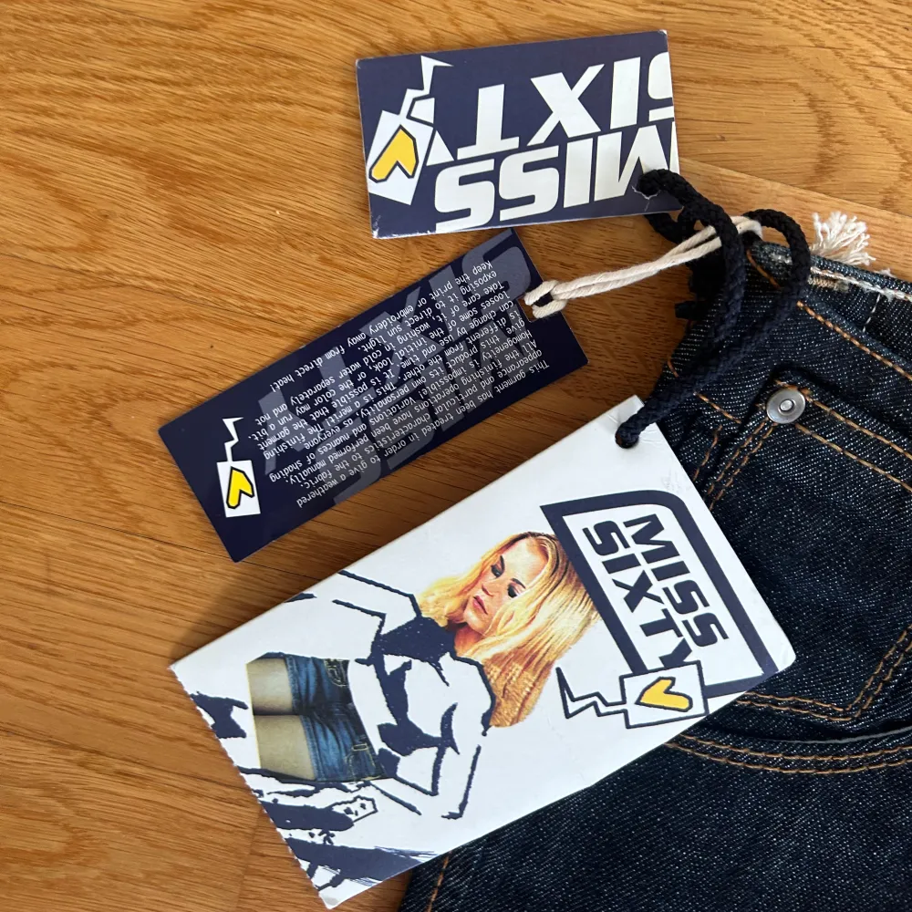 Helt nya jeans med prislapp kvar från Miss Sixty i storlek 29💕 Såå snygga . Jeans & Byxor.