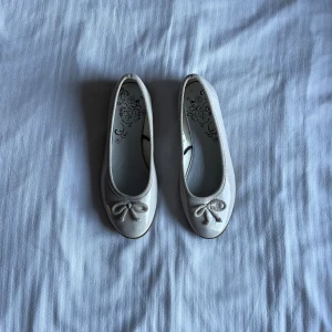 Ballerinaskor 🩰 - Storlek 39 Råkade beställa i fel storlek så de är helt oanvända