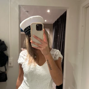 Vit studentklänning  - aldrig använd 💕💕