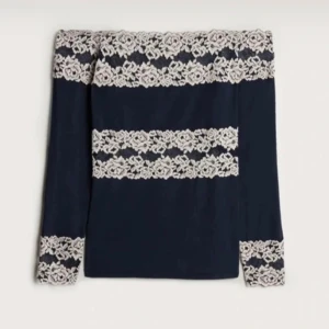 Intimissimi tröja - Säljer min mörkblåa jätte fina Intimissimi tröja!💕🙏🏼