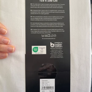 Vitt satin lakan  - Satin lakan från Hemtex oanvänd. 