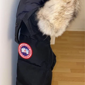 Canada goose jacka - Strl M Bra skick 