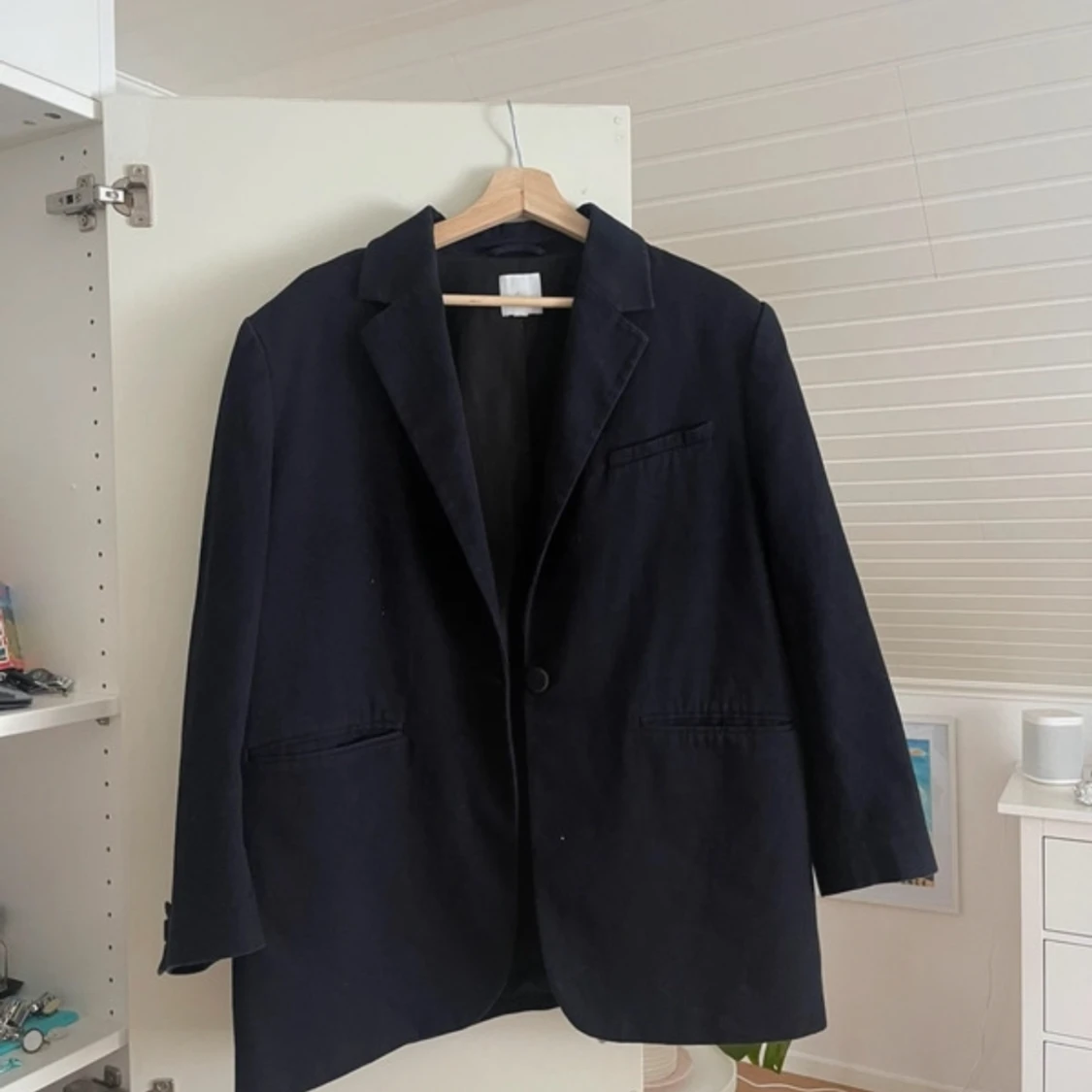 Svart kappa kavaj blazer jacka HM