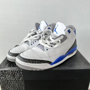 Nike Air Jordan 3 - Nike Air Jordan 3 'Royal Blue' US12,5 EU47 Used very little 8,5/10 Normal in sizing IF YOU NEED MEASUREMENTS OR YOU HAVE ANY QUESTION YOU CAN WRITE ME!