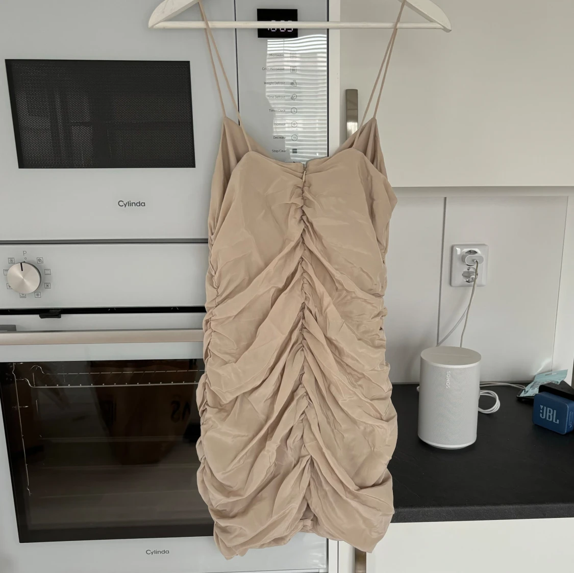 Beige klänning - 90