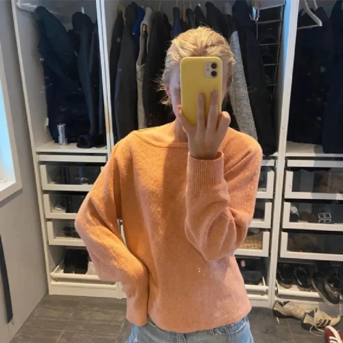 Orange stickad tröja 🧡 - 1