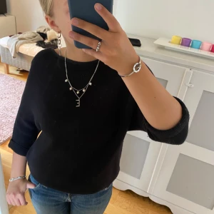 Trekvartsärmad tröja - Så fin stickad tröja med Trekvartsärm🌸 S