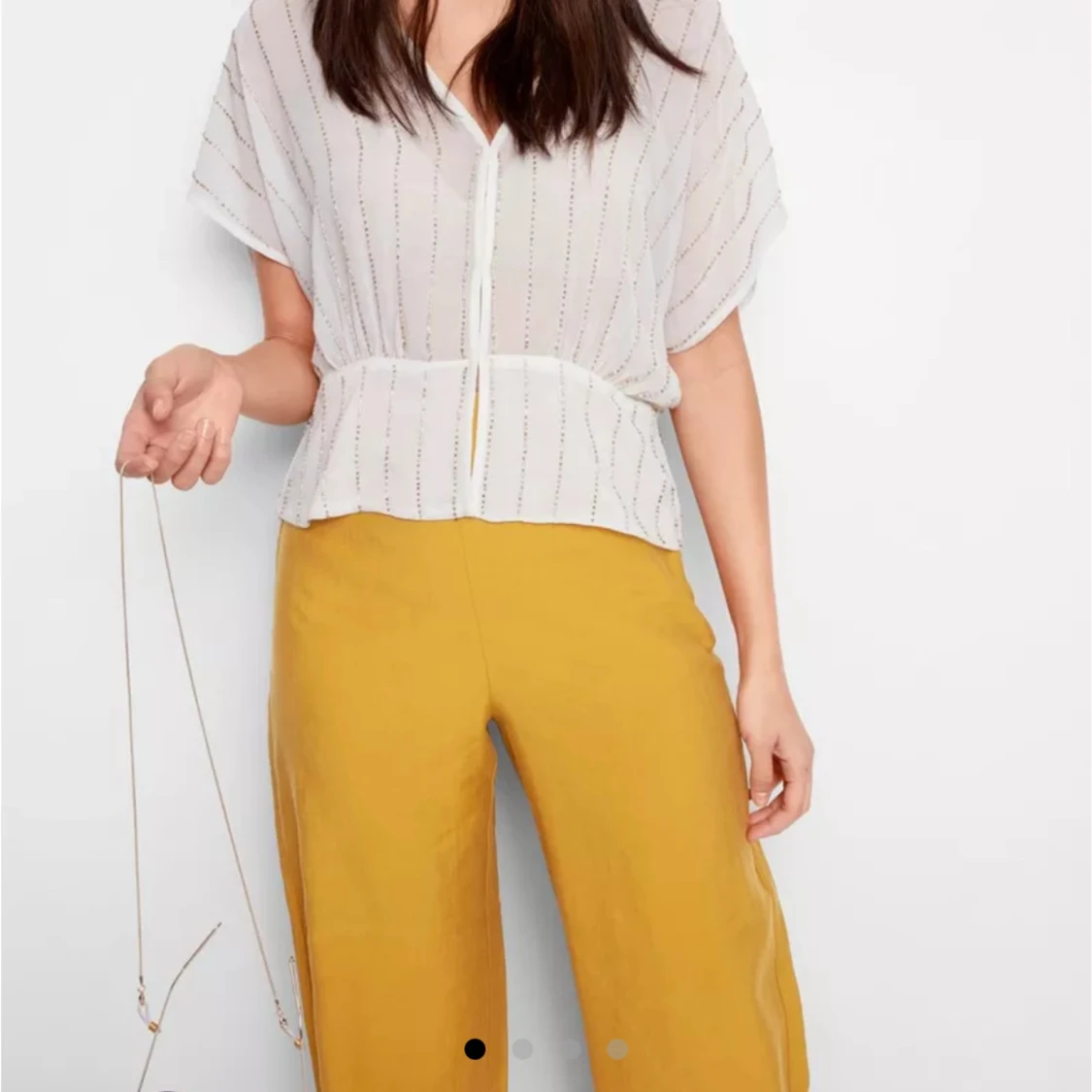 Blus med pärlor  - 92