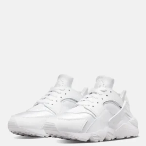 Air Huarache  - Nike skor från Junkyard (ordinarie pris 1000 kr) i storleken 38,5. Väldigt bekväma och som i nytt skick. De är inte i min storlek. Har använt 1 gång 