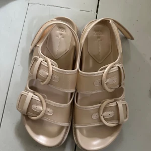 Zara sandals - Barely used sandals from Zara.  Size 37 New price 499 sek 