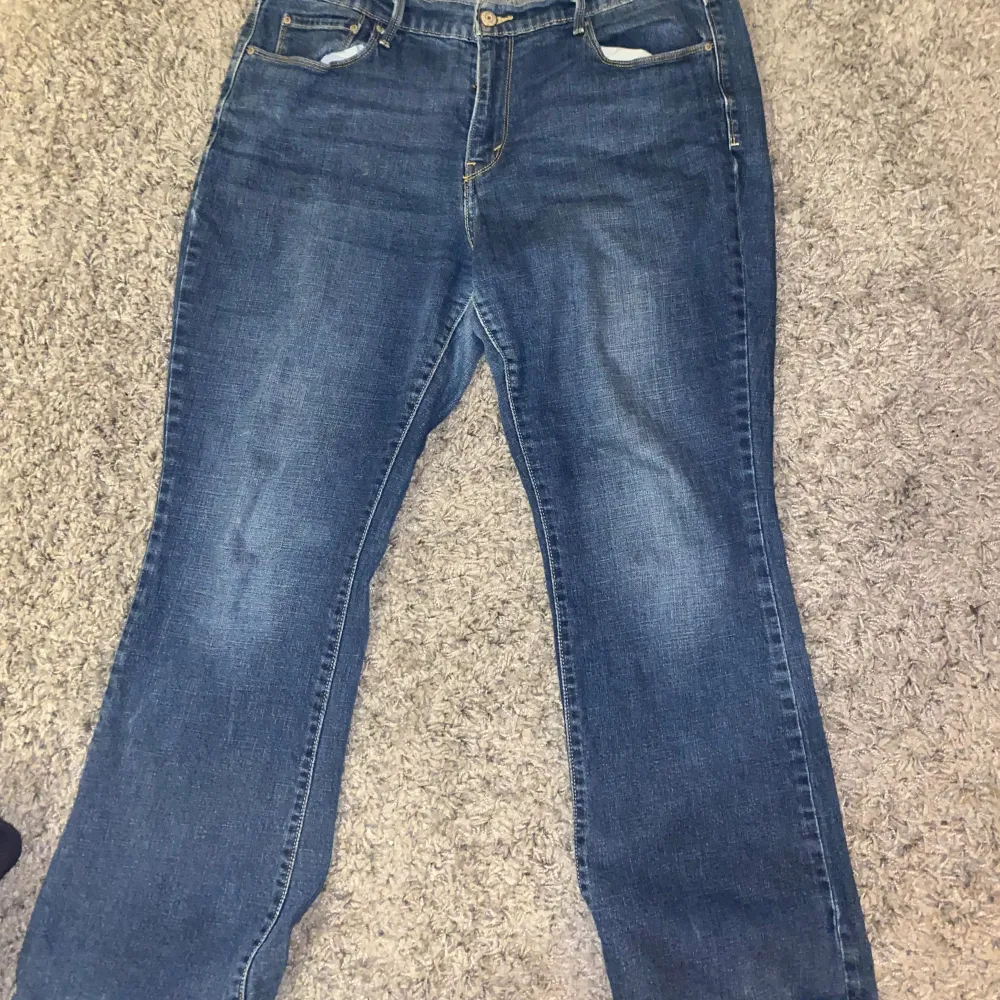 Skit snygga vintage bootcut jeans från Levis. Flare retro jeans från 70-talet. Tidslösa. Oanvända . Jeans & Byxor.