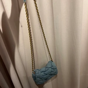 Jeans väska zara - Snygg väska i jeans material zara