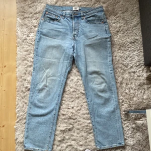 Jeans från Lager 157 - Begagnat skick men fortfarande fina säljer då dom är för stora. Boyfriend model / rak modell 