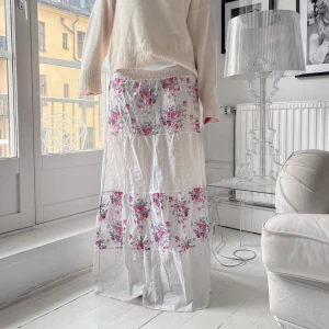 Långkjol! - Så fin och somrig långkjom!! Jag är 172 som referens 