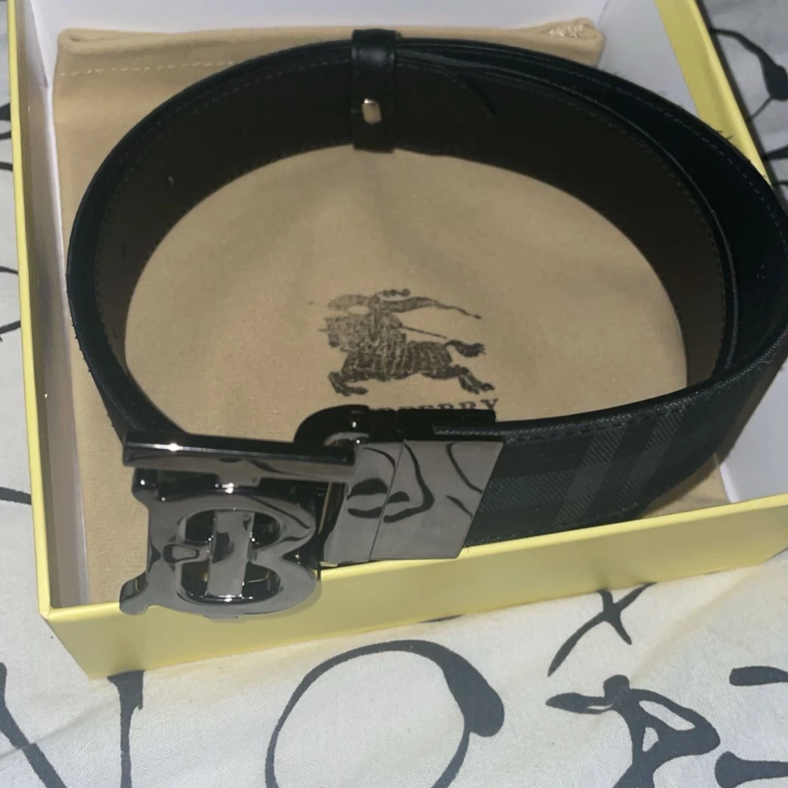 Burberry bälte svart