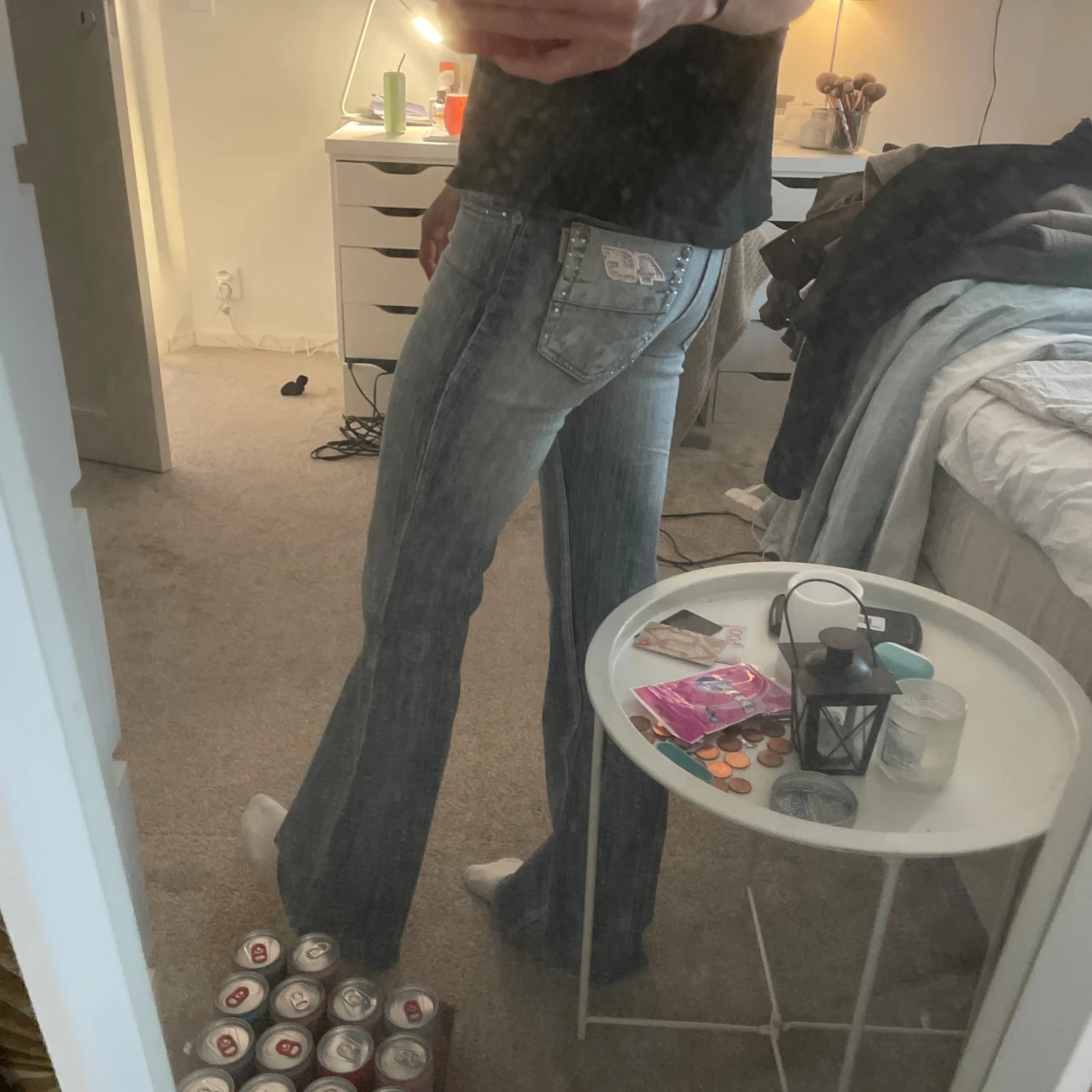 lågmidjade utsvängda jeans - 93