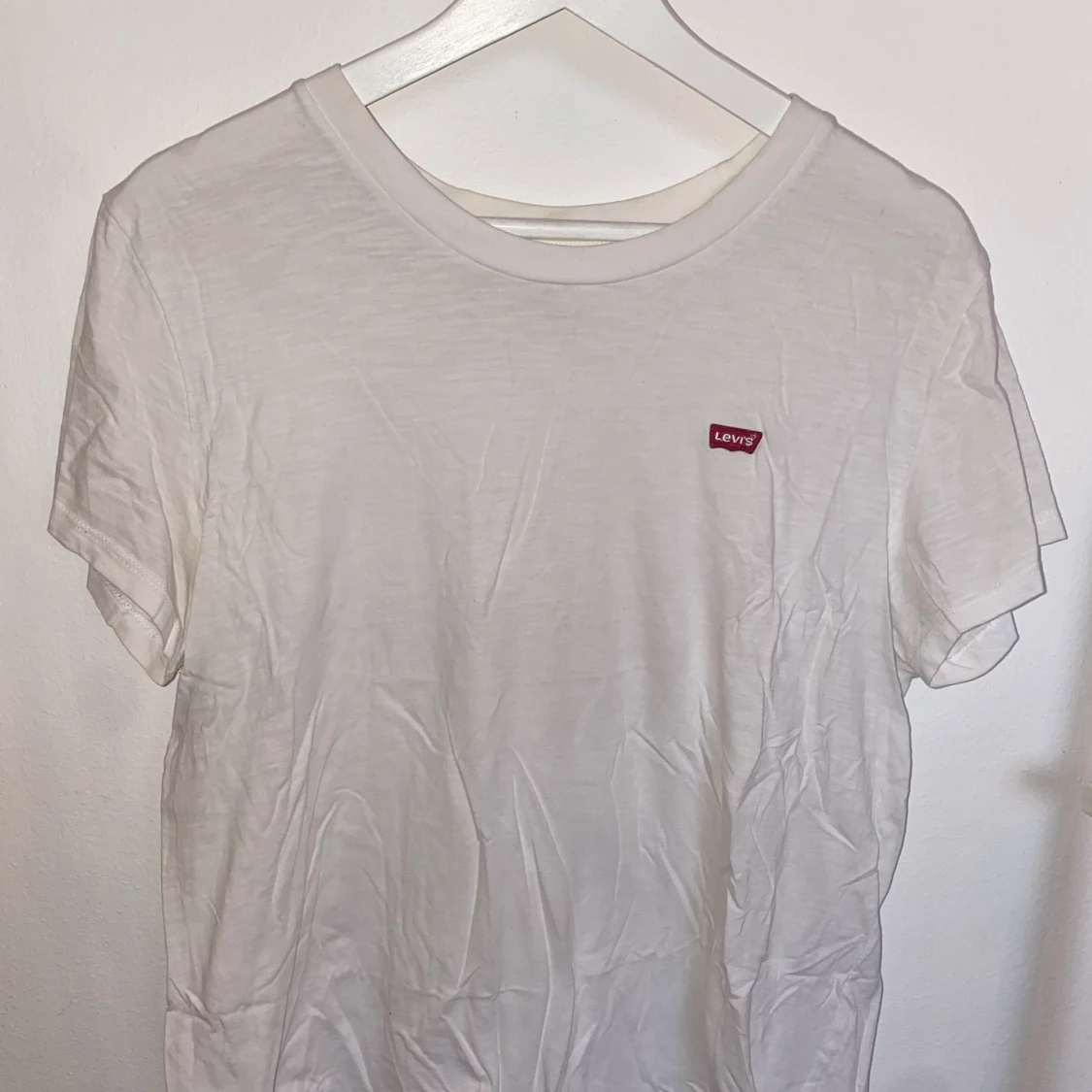 Vit Levi’s t-shirt 