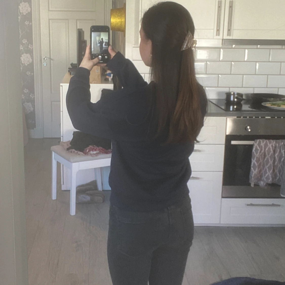 Långärmat tjock tröja  - 90