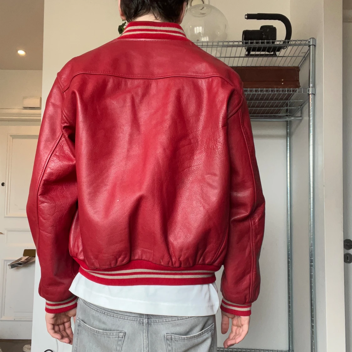 Röd Läderjacka - 91