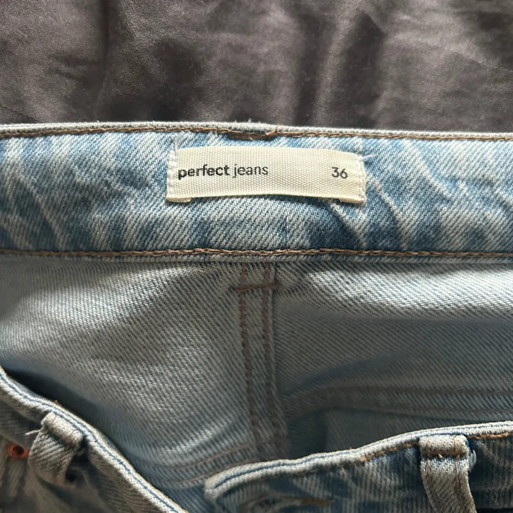 Skit snygga mid/low Waits jeans från Gina tricot. Som nya❤️. Jeans & Byxor.
