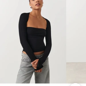 Gina tricot topp - Säljer denna populära tröja från gina tricot, aldrig använt den.