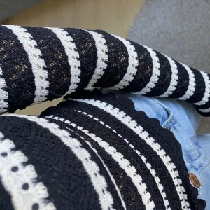 randig topp - så fin topp från zara nästan aldrig använd!!❤️❤️