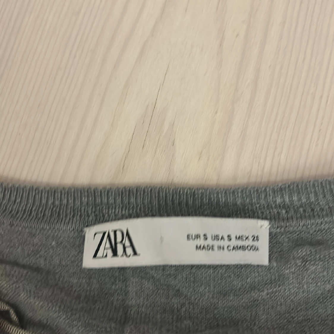Randig zara tröja  - 91