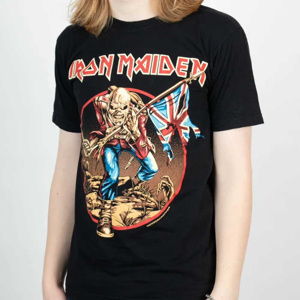 Dö cool Iron Maiden tisha. T-shirts.