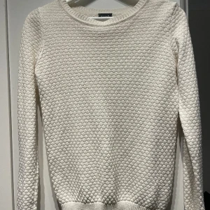 Stickad tröja ifrån Vila - Stickad tröja ifrån vila Gott skick 