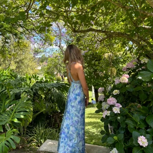 Blå balklänning  - Superfin klänning från Stradivarius, endast använd en gång💗💗