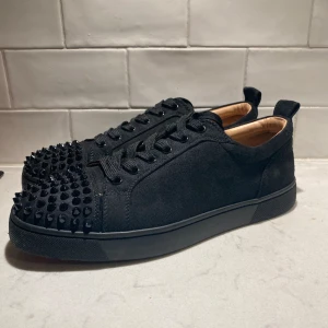 Loubs HELT nya - "HELT nya loubs | skick 10/10 | Såklart äkta | kvitto finns | nypris~ 10000kr