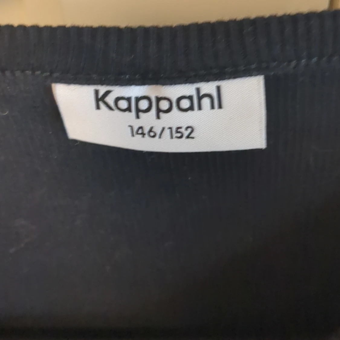 Svart croppad långärmad topp Kappahl - 2