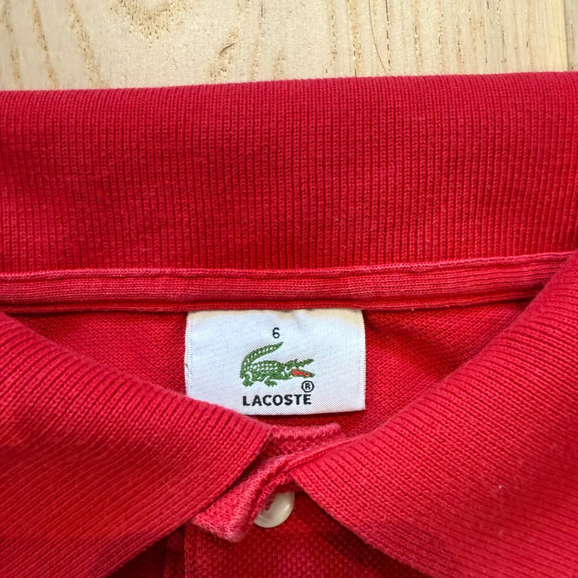 Röd pikétröja från Lacoste - 3