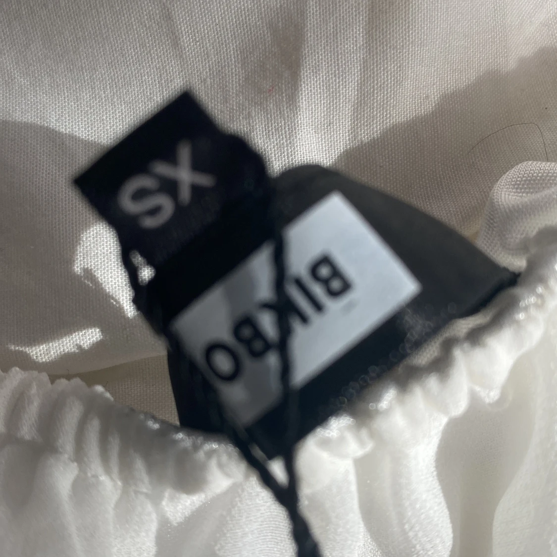 Vit kortklänning från Bik Bok XS - 4