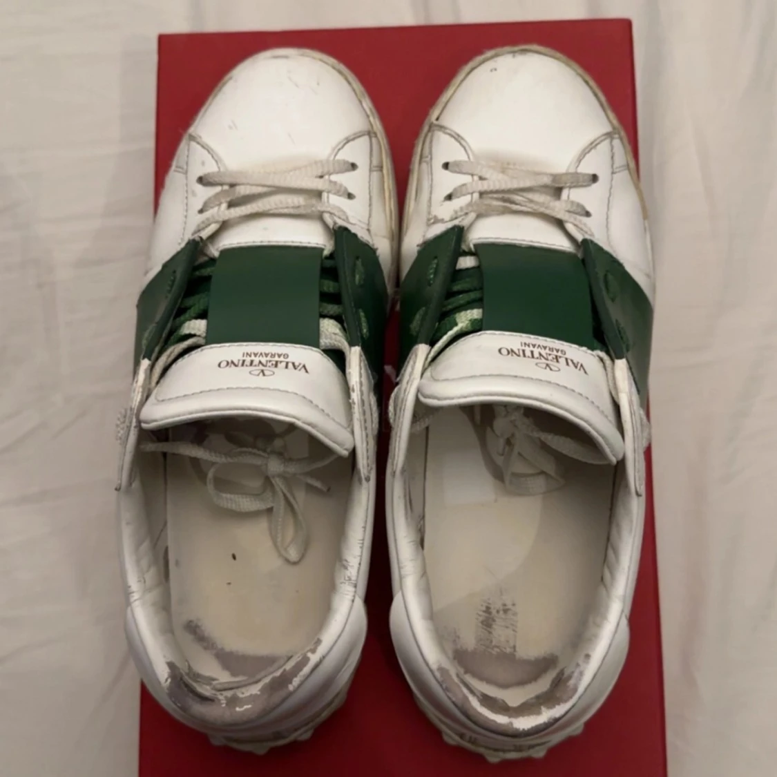 Valentino Garvani 💚 - 92