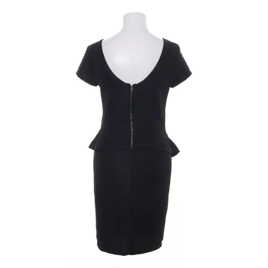 Svart peplumklänning med textur - 2