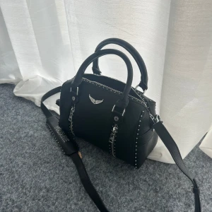 SUNNY BAG ZADIG - Sååå fin väska från zadig, dustbag ingår vid köp, köpt på Plick 
